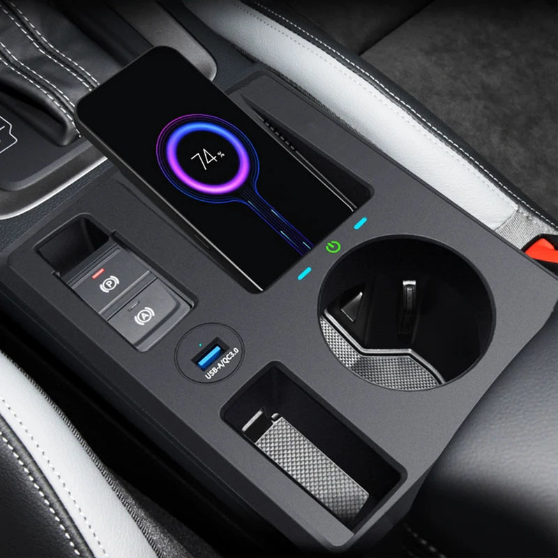 Wireless charger 15W For Audi Q3 Q3sportback 2019-2023 LHD Mobile phone fast USB charging holder plate accessories ipone8-15